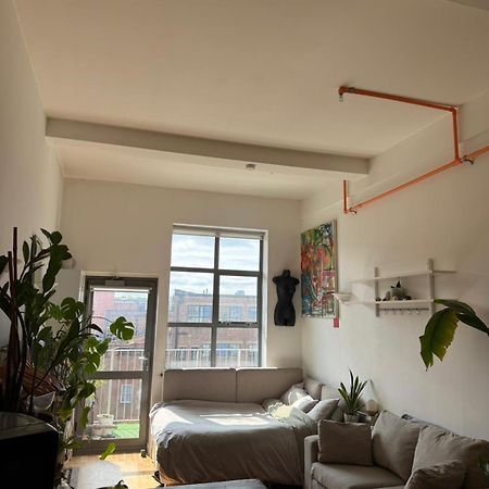 Cosy Private Room With Shared Bathroom Facilities Londres Exterior foto